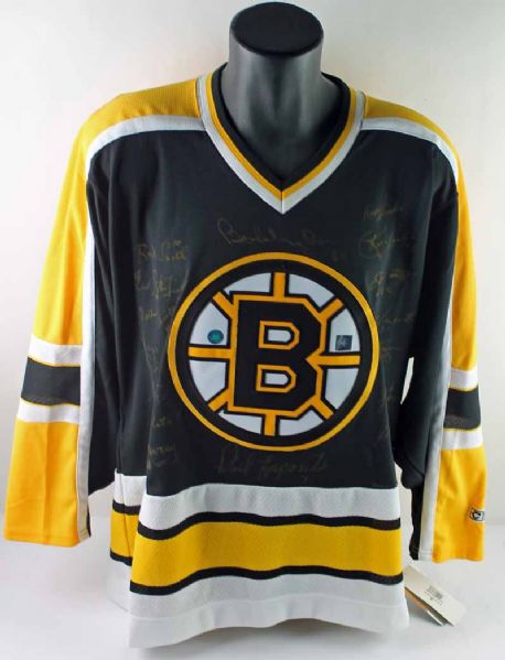 1971/72 Stanley Cup Champion Boston Bruins Team Signed Jersey w/ Bobby Orr, Phil Esposito & Others! (PSA/JSA Guaranteed)