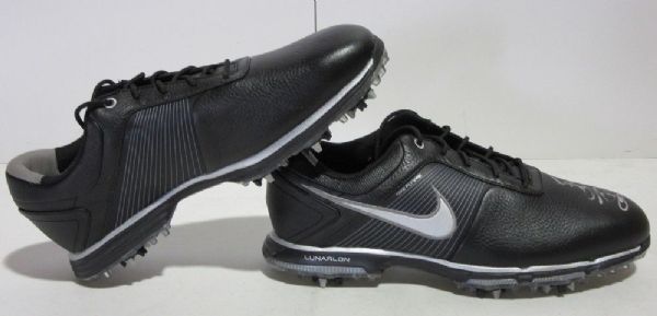 Rory McIlroy Signed Nike Golf Shoes (PSA/DNA)