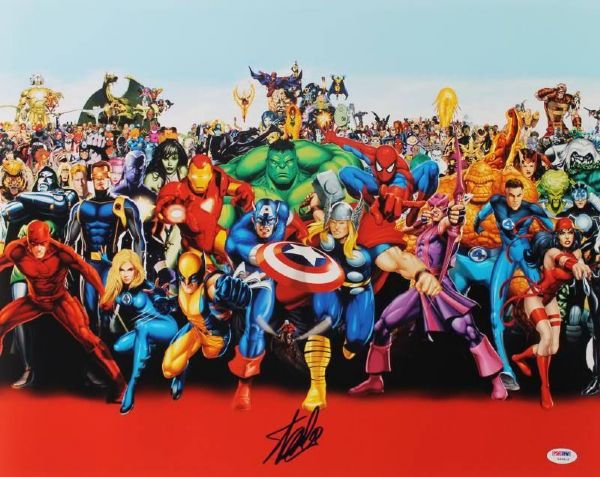 Stan Lee Signed Marvel Universe Cast 16" x 20" Photograph (PSA/DNA)