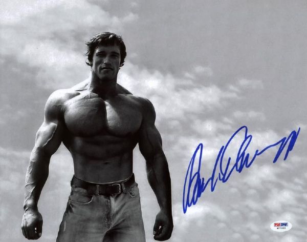 Arnold Schwarzenegger Signed 11" x 14" B&W Photo (PSA/DNA)