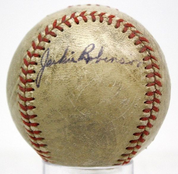 Jackie Robinson Single Signed ONL Baseball w/ Superb Autograph! (PSA/DNA)