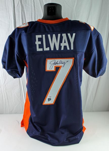 John Elway Signed Denver Broncos Jersey (PSA/DNA)