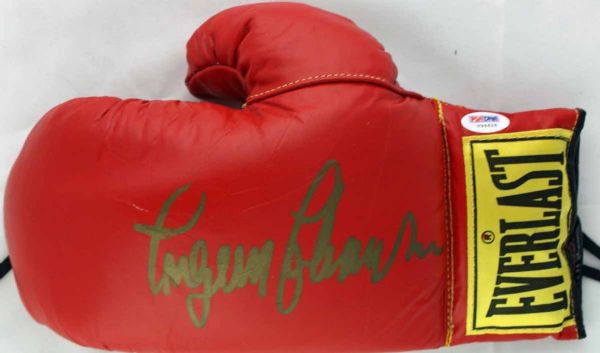 Ingemar Johansson Rare Single Signed Red Everlast Boxing Glove (PSA/DNA)