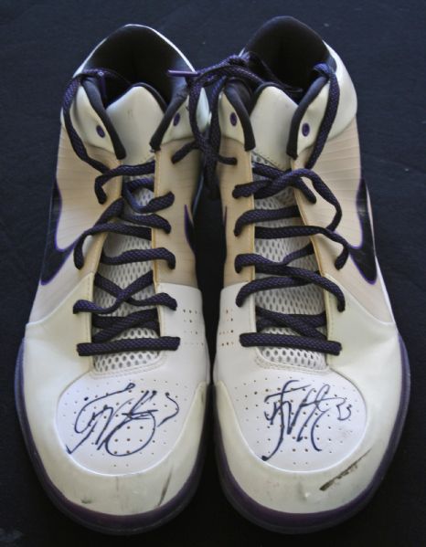 Trevor Ariza Game Worn & Signed Nike Basketball Sneakers (DC Sports)