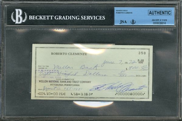 Roberto Clemente Signed 1972 Personal Bank Check (JSA Encapsulated)