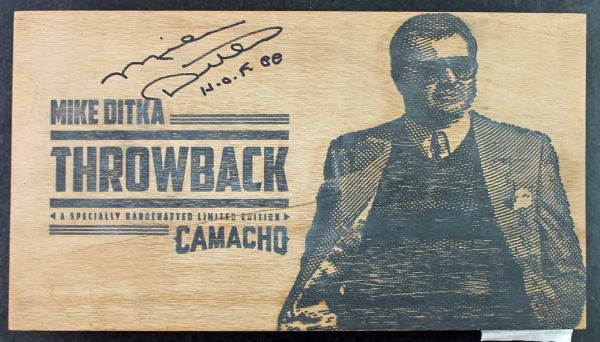 Mike Ditka Signed "Throwback" Camacho Cigar Case w/ Six Cigars! (PSA/DNA)