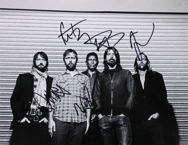 Foo Fighters: Band Signed 11" x 14" Black & White Photograph w/ 5 Signatures! (PSA/JSA Guaranteed)