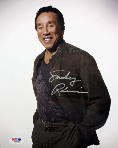 Smokey Robinson Signed 8" x 10" Color Photo (PSA/DNA)