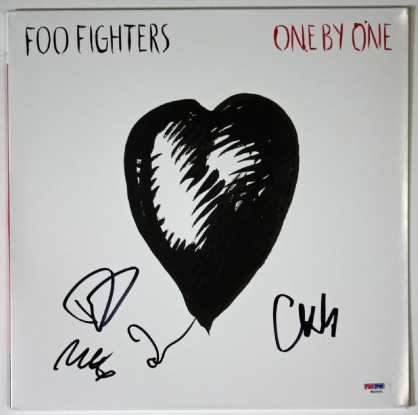 The Foo Fighters Group Signed "One by One" Record Album (PSA/DNA)