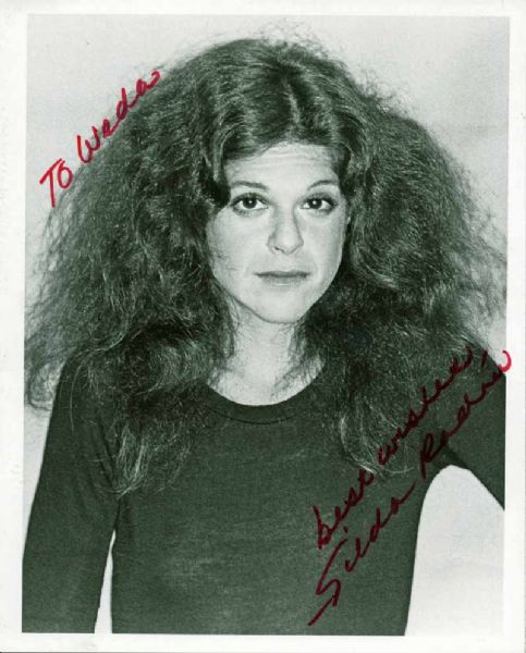 Saturday Night Live: Gilda Radner Signed 8" x 10" Promotional Photo (PSA/JSA Guaranteed)