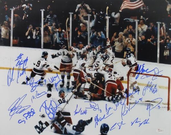 "Miracle on Ice" 1980 US Hockey Team Signed 16" x 20" Color Photo (20 Signatures)(JSA)