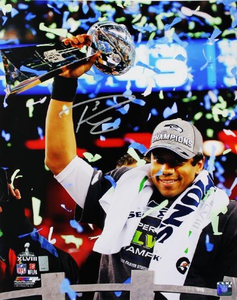 Seattle Seahawks: Russell Wilson Signed 16" x 20" Photo (PSA/DNA)