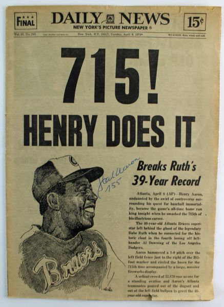 Hank Aaron Signed Original 1974 Daily News Newspaper Referencing His Record Breaking 715 Home Run Game! (PSA/JSA Guaranteed)