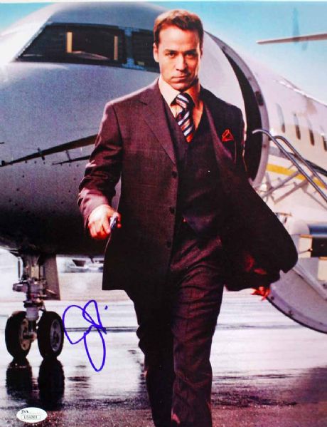 Entourage: Jeremy Piven Signed 11" x 14" Color Photo (JSA)