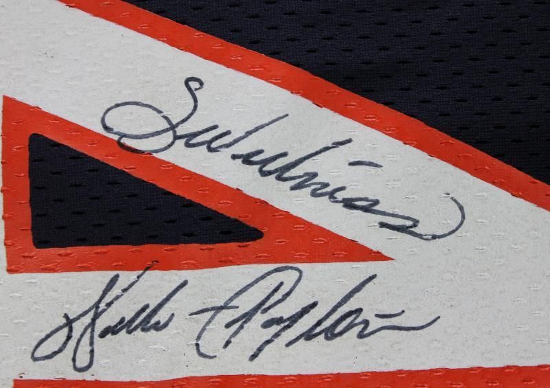 Lot Detail - 1977 Walter Payton Chicago Bears Game-Used & Autographed Jersey  Attributed to 11/20/77 Record Breaking 275 Yard Game (JSA)