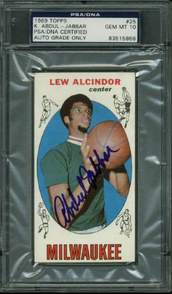 Kareem Abdul-Jabbar Signed 1969 Topps Rookie Card - PSA/DNA Graded GEM MINT 10!