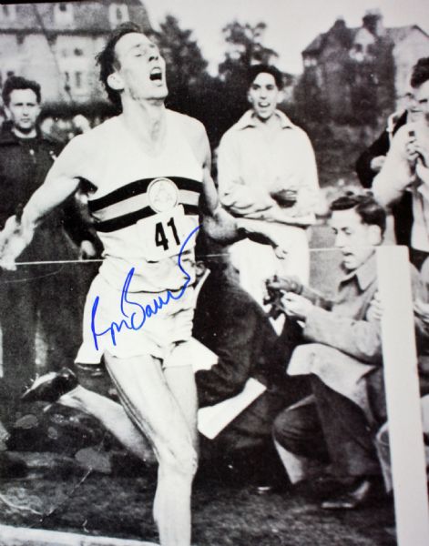 Roger Bannister Signed 8" x 10" "4 Minute Mile" Photo (PSA/JSA Guaranteed)