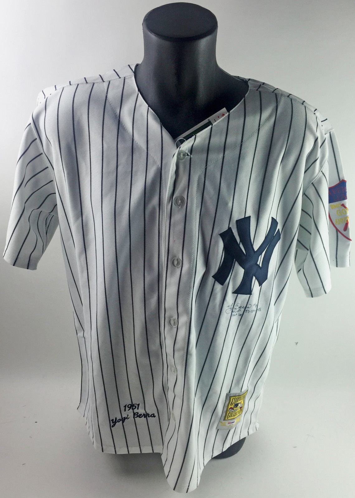 BASEBALL COOPERSTOWN COLLECTION - YANKEES YOGI BERRA #8 JERSEY