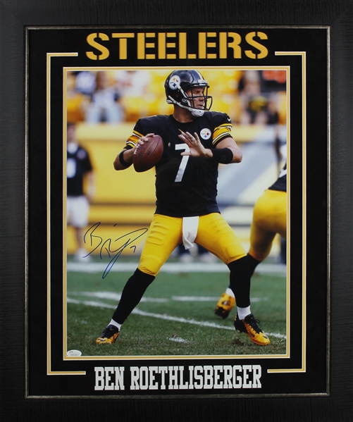 Steelers: Ben Roethlisberger Signed 16" x 20" Photo in Custom Framed Display (JSA)