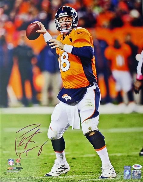 Peyton Manning Signed 16" x 20" Photo (PSA/DNA & Player Holo)