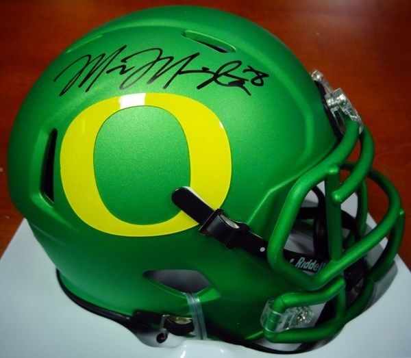 Marcus Mariota Signed Ducks Mini Helmet (PSA/DNA)