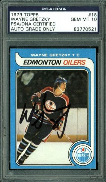 Wayne Gretzky Signed 1979 Topps Rookie Card - PSA/DNA Graded GEM MINT 10