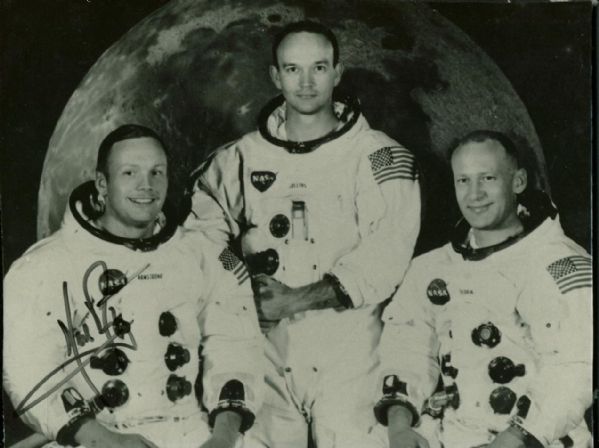 Neil Armstrong Signed 8" x 10" Nasa Crew Photograph (PSA/DNA)