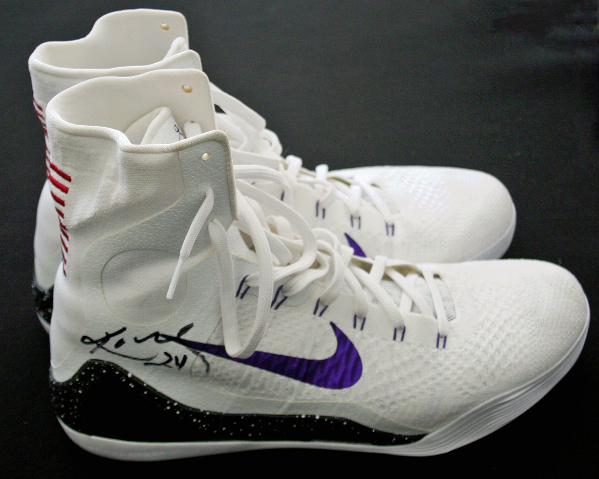 Lot Detail - RARE 2014-15 Kobe Bryant Game Worn & Signed Nike Personal  Model Sneakers (DC Sports)