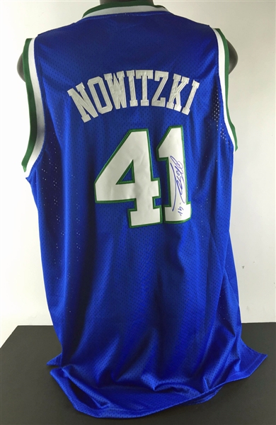 Dirk Nowitzki In-Person Signed Dallas Mavericks Throwback Model Jersey (PSA/JSA Guaranteed)