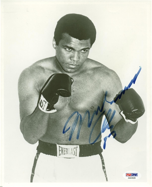 Muhammad Ali Vintage Signed 8" x 10" Black & White Photograph (PSA/DNA)