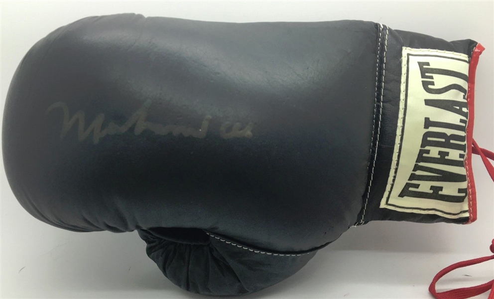 Muhammad Ali Signed Black Everlast Boxing Glove (JSA)