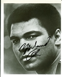 Muhammad Ali Vintage Signed 8 x 10 Photo (JSA)