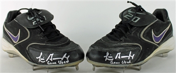 Luis Gonzalez Game Used & Signed Nike Cleats (PSA/DNA)