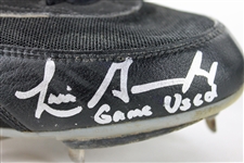 Luis Gonzalez Game Used & Signed Nike Cleats (PSA/DNA)