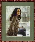 Norah Jones Signed & Framed 8 x 10 Color Photograph (PSA/DNA)
