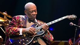 B.B. King Ultra Rare Signed Gibson Lucille Personal Model Guitar (PSA/DNA)