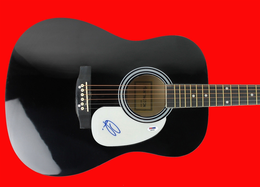 Maroon 5: Adam Levine Signed Black Acoustic Guitar (PSA/DNA)