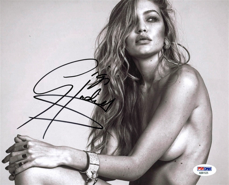 Gigi Hadid Signed Sexy 8" x 10" Photo (PSA/DNA)