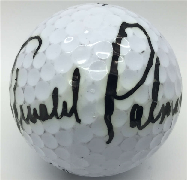 Arnold Palmer Near-Mint Signed Golf ball (PSA/DNA)