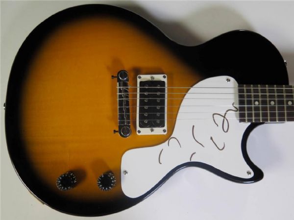 Dire Straits: Mark Knopfler Signed Guitar (PSA/JSA Guaranteed)