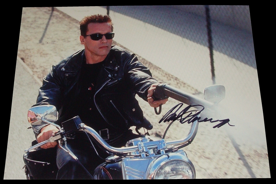 Arnold Schwarzeneggar Signed 11" x 14" Terminator 2 Photograph (PSA/JSA Guaranteed)