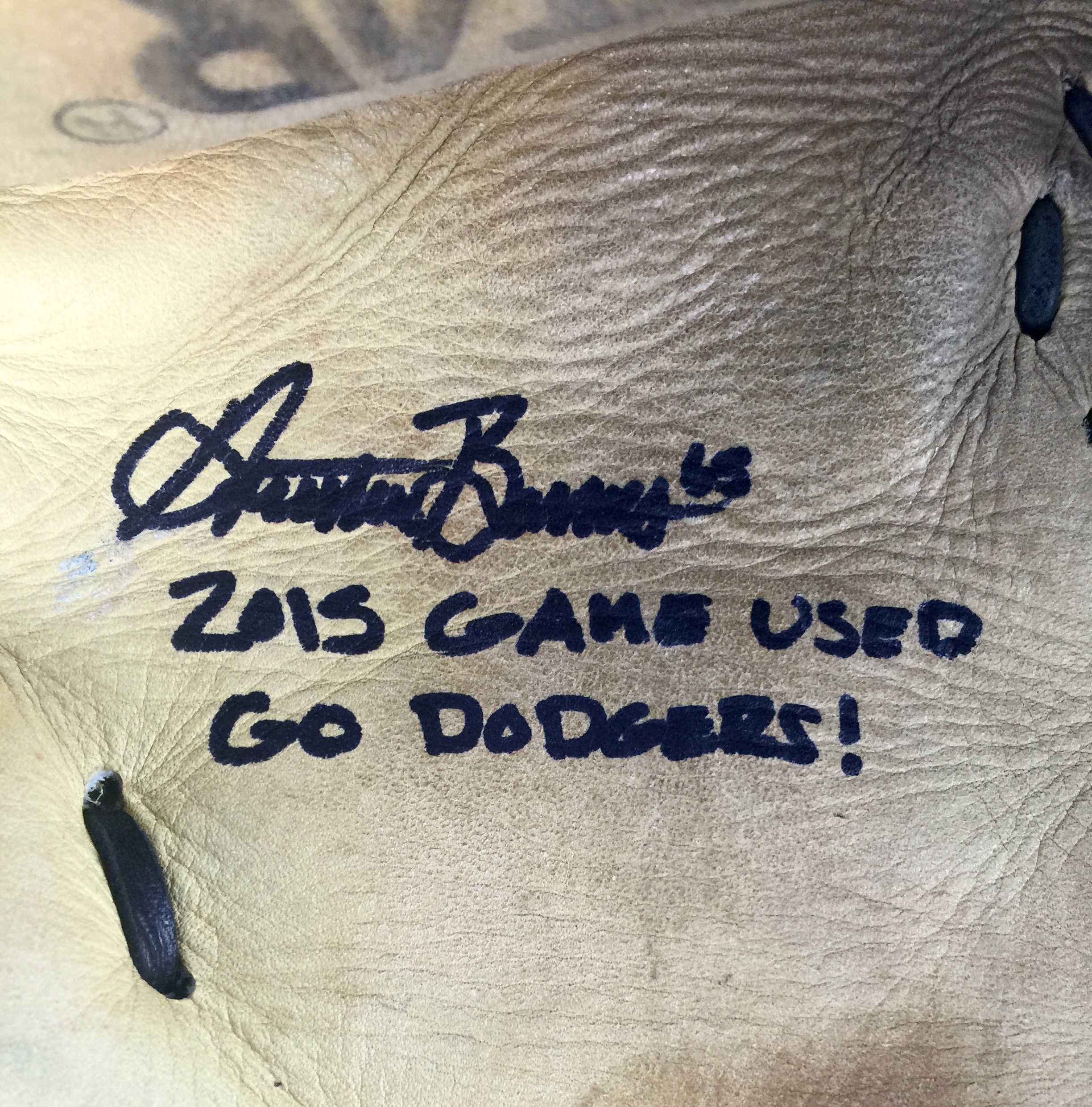 Lot Detail - Dodgers 2015 Austin Barnes Rookie Game Used & Signed Catchers  Mitt (Photomatched)(PSA/DNA)