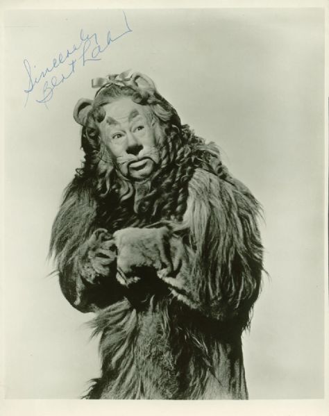 Bert Lahr Exceptionally Signed Cowardly Lion 8" x 10" Vintage Photograph (PSA/DNA)