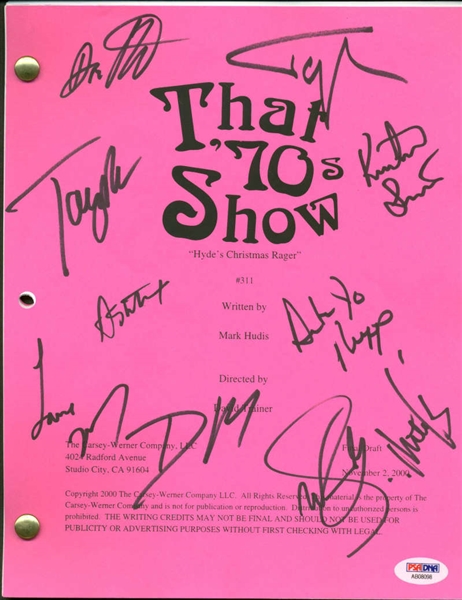 That 70s Show Cast Signed 8" x 10" Script w/ Kutcher, Kunis & Others! (PSA/DNA)