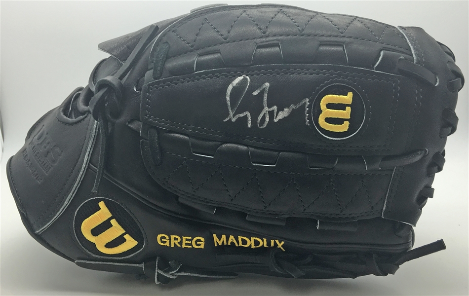Greg Maddux Signed Professional Personal Model Wilson Baseball Glove (PSA/JSA Guaranteed)