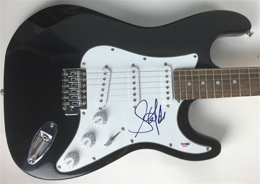 Steven Tyler Signed Stratocaster Style Guitar (PSA/DNA)