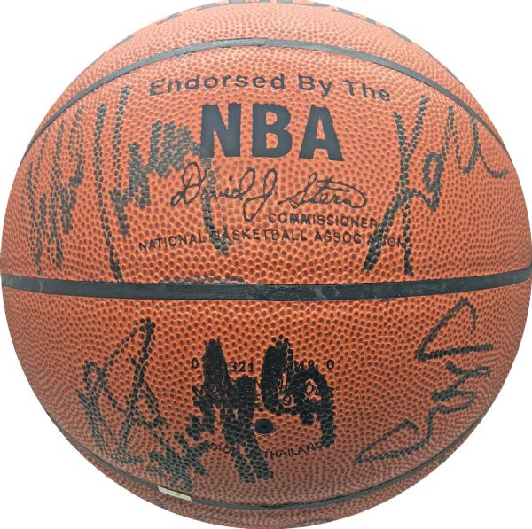 1997/98 LA Lakers Team-Signed Basketball w/ Kobe, Shaq, Fisher, Rambis & Others! (JSA)