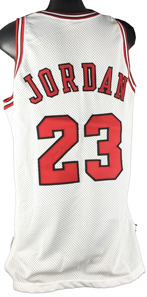 1995-96 Michael Jordan Superb Game Worn Chicago Bulls Jersey from Historic 72-10 Championship Season (Grey Flannel)