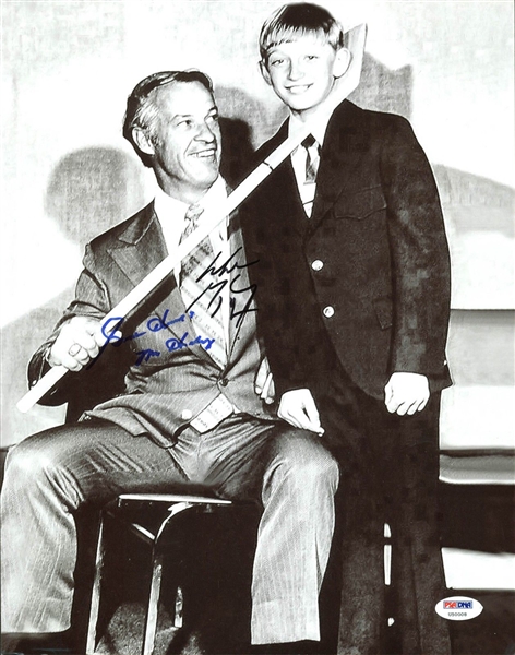 Wayne Gretzky & Gordie Howe Dual-Signed 11" x 14" Photo of Gretzky as a Child Meeting Howe (PSA/DNA)