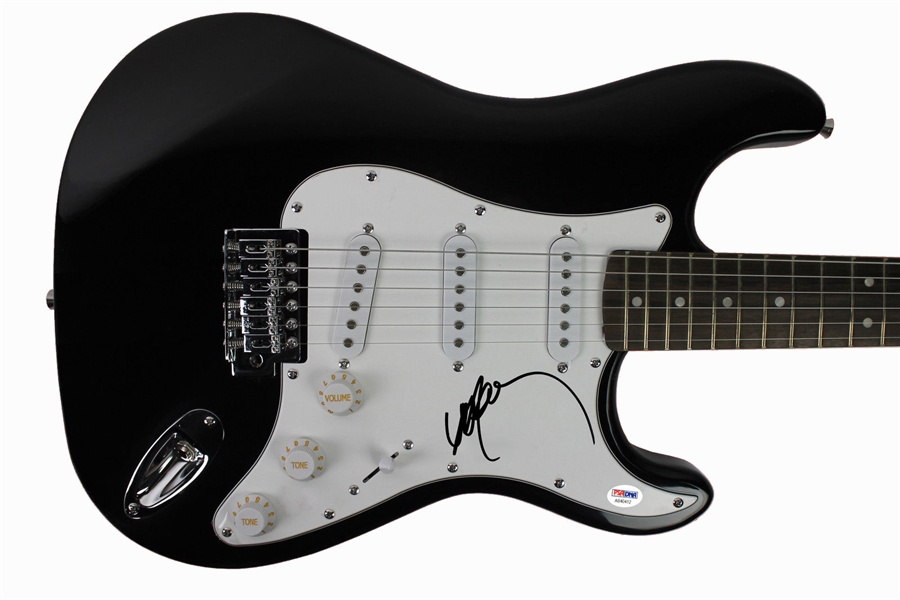 Willie Nelson Signed Strat-Style Electric Guitar (PSA/DNA)